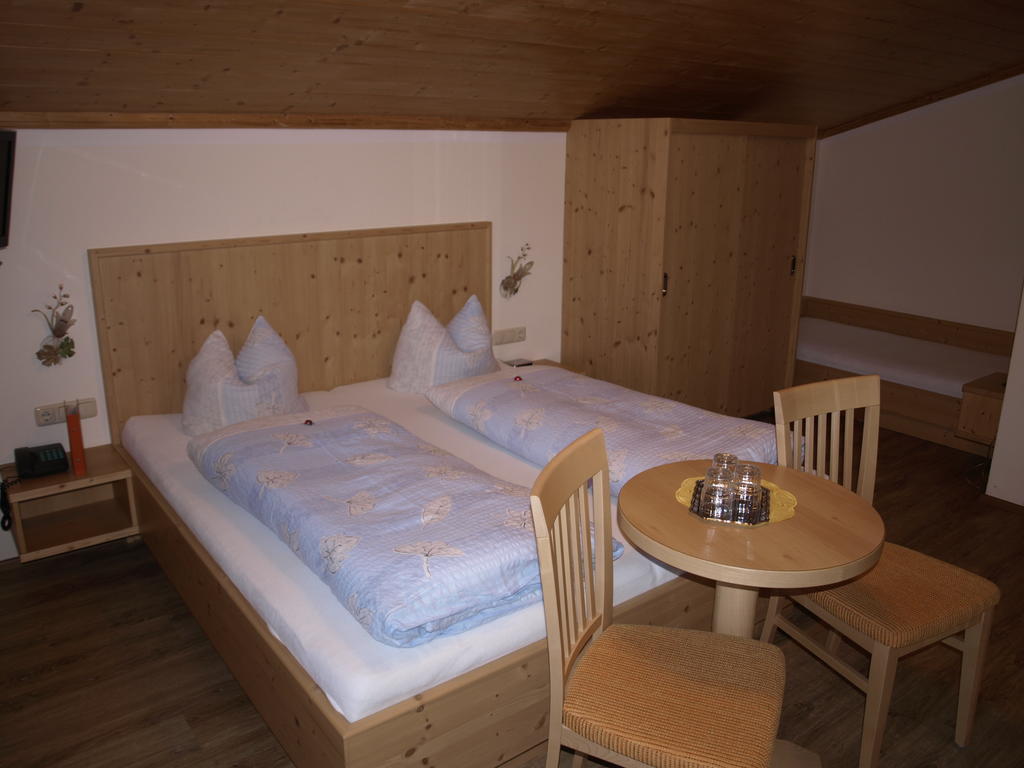 Hotel Haus Binder Ried im Zillertal Pokój zdjęcie