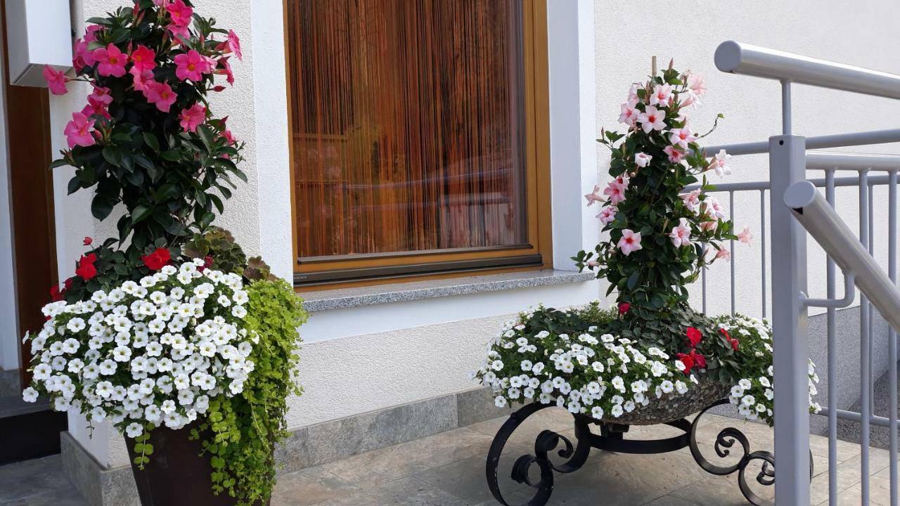 Hotel Haus Binder Ried im Zillertal Zewnętrze zdjęcie